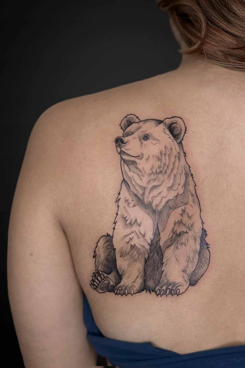 Legacy Tattoo| Black and grey tattoo of a grizzly bear